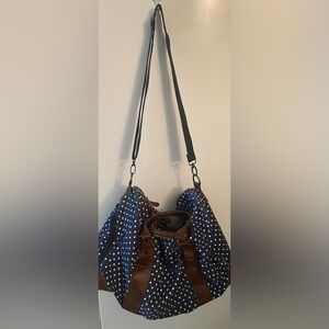 Oflamn Weekender Blue Polka Dot Duffle Bag & Toiletries Bag